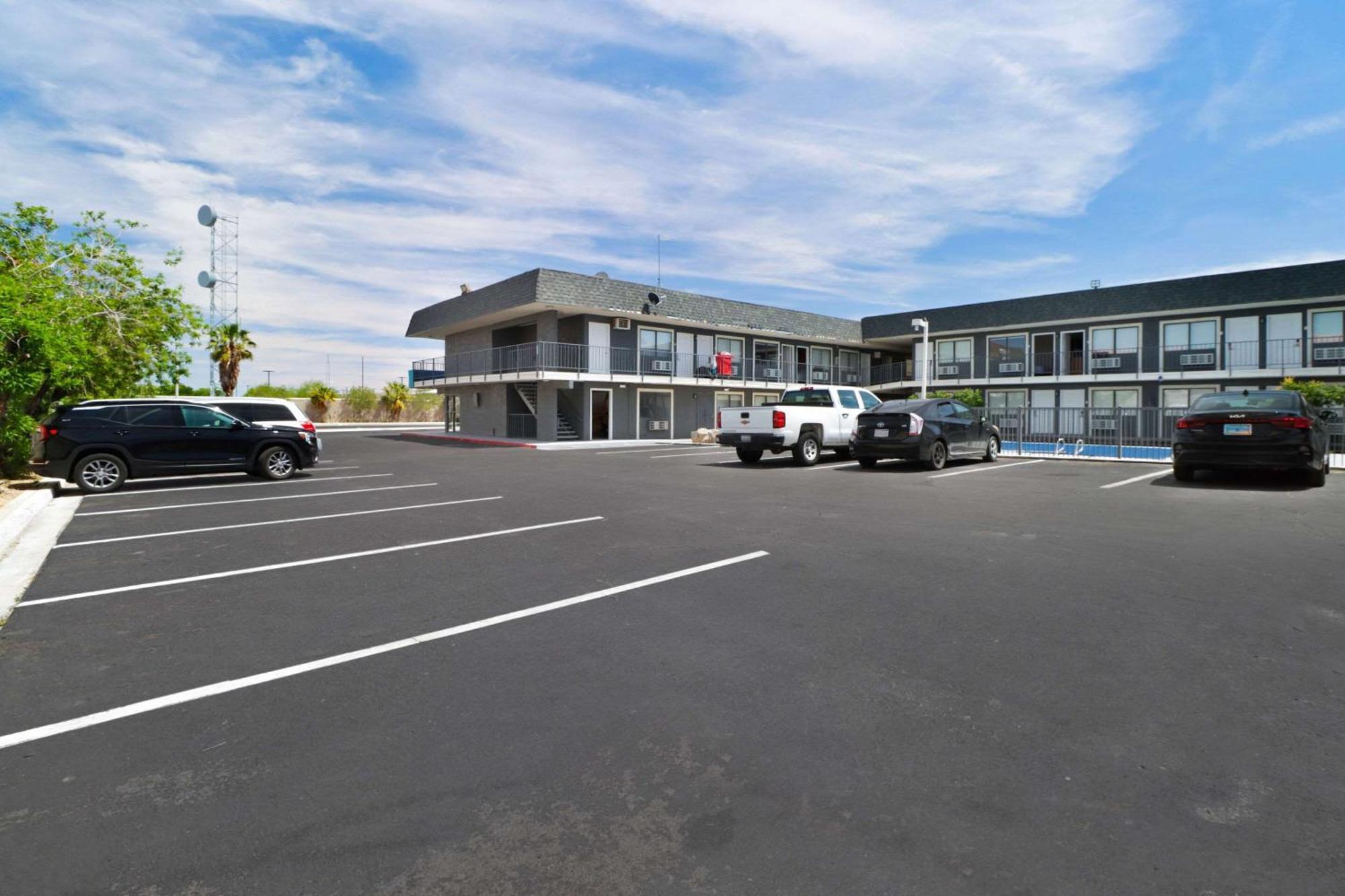 Clarion Pointe Ridgecrest Near China Lake Naval Station Exteriör bild