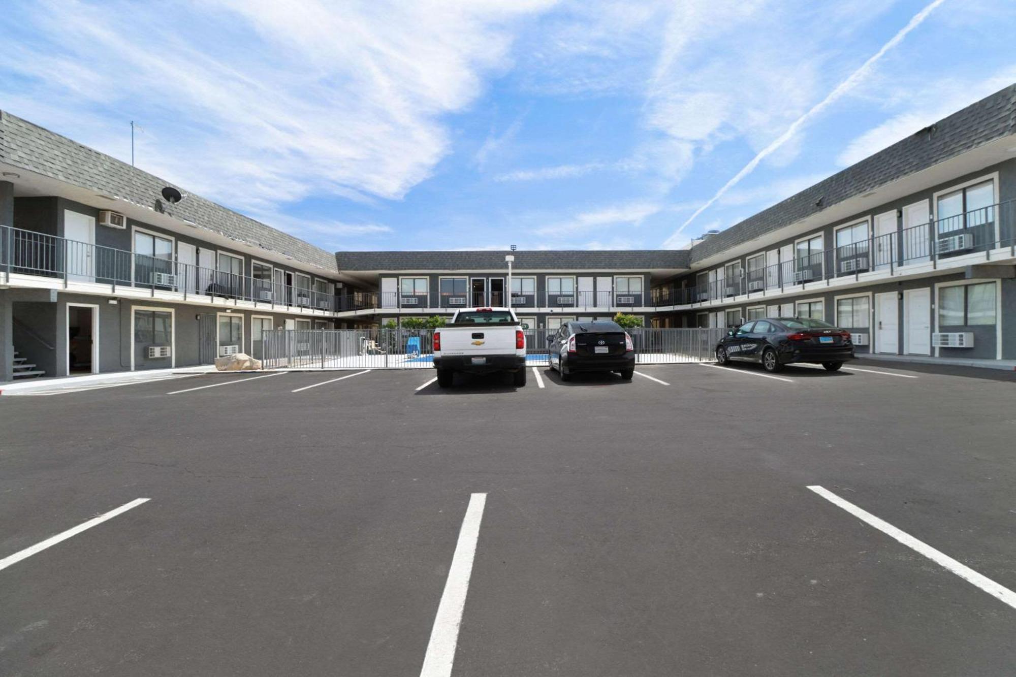 Clarion Pointe Ridgecrest Near China Lake Naval Station Exteriör bild